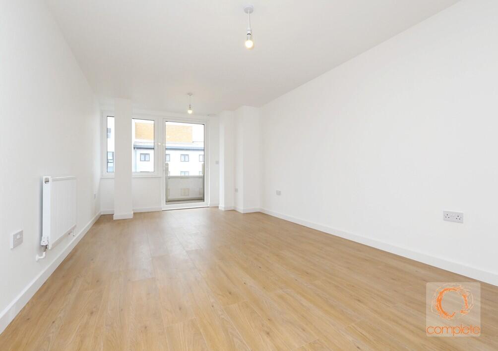 Apartment in Slough - View 2
