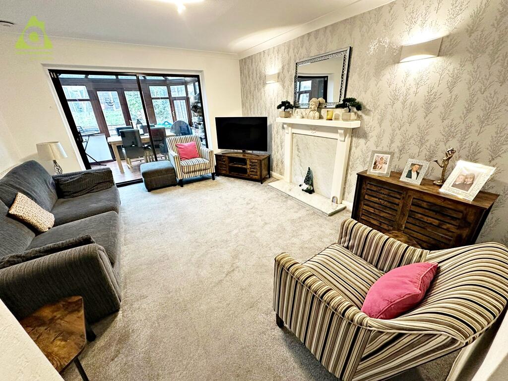 Greensmith Way, Westhoughton, BL5 3BR photo 3