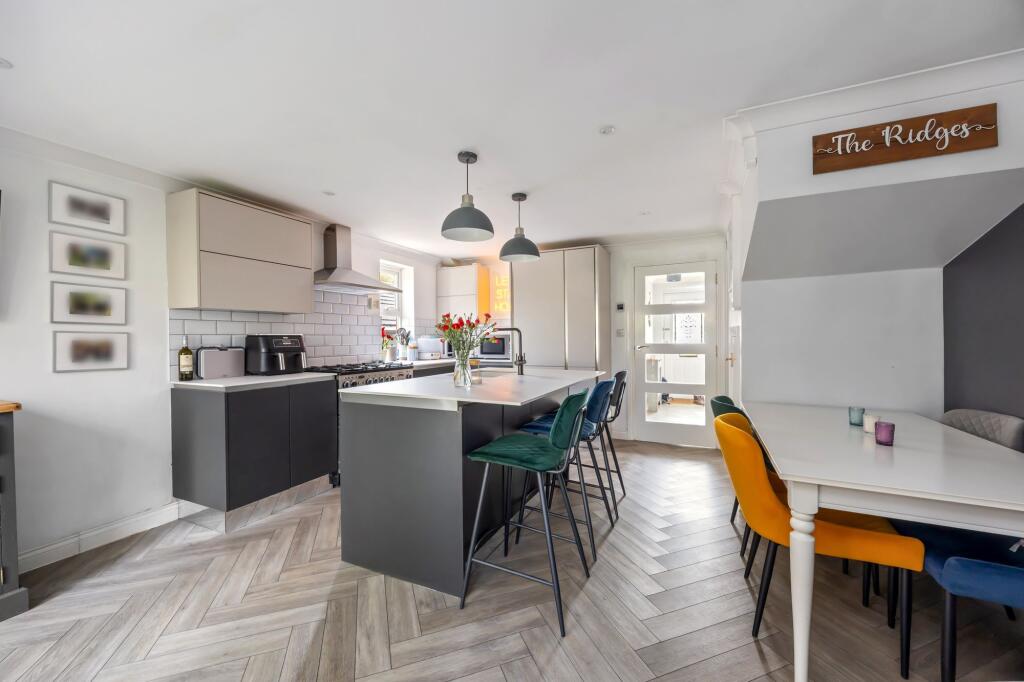 House in Redhill - View 4