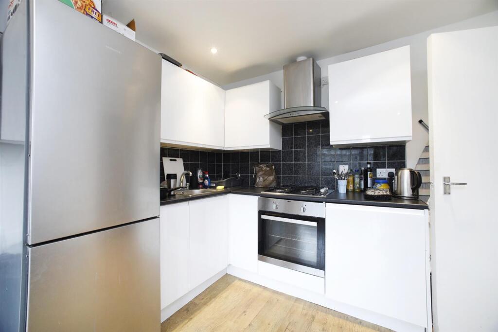 Apartment in London - View 4