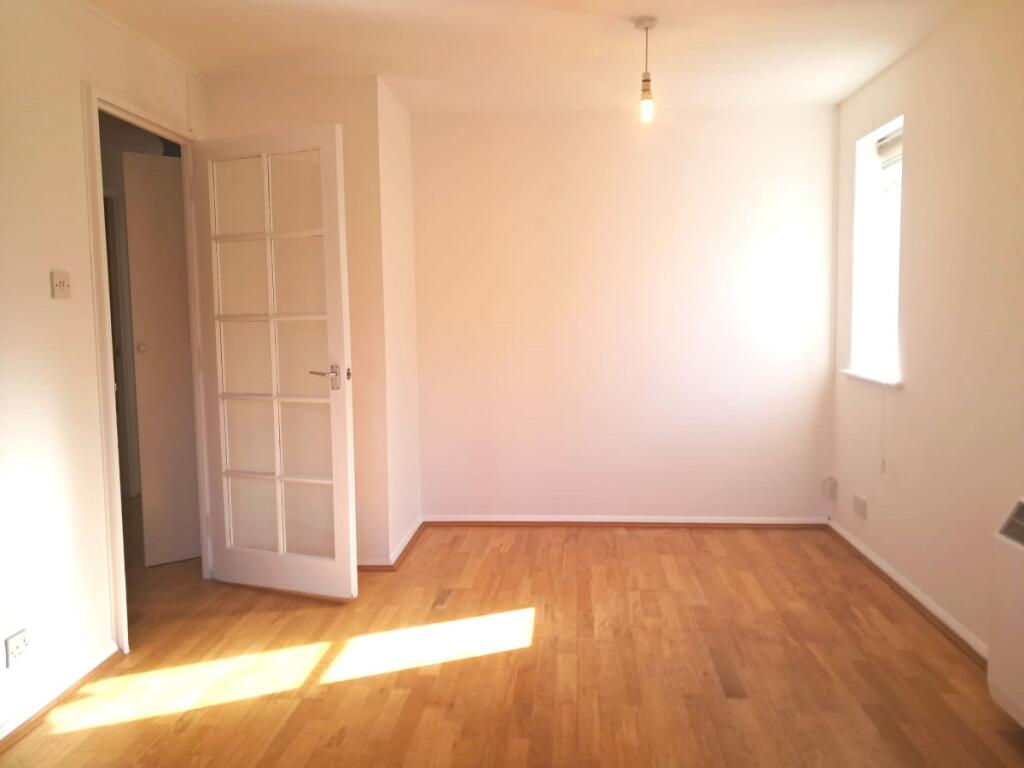 Main image of property: Peabody Court, En3