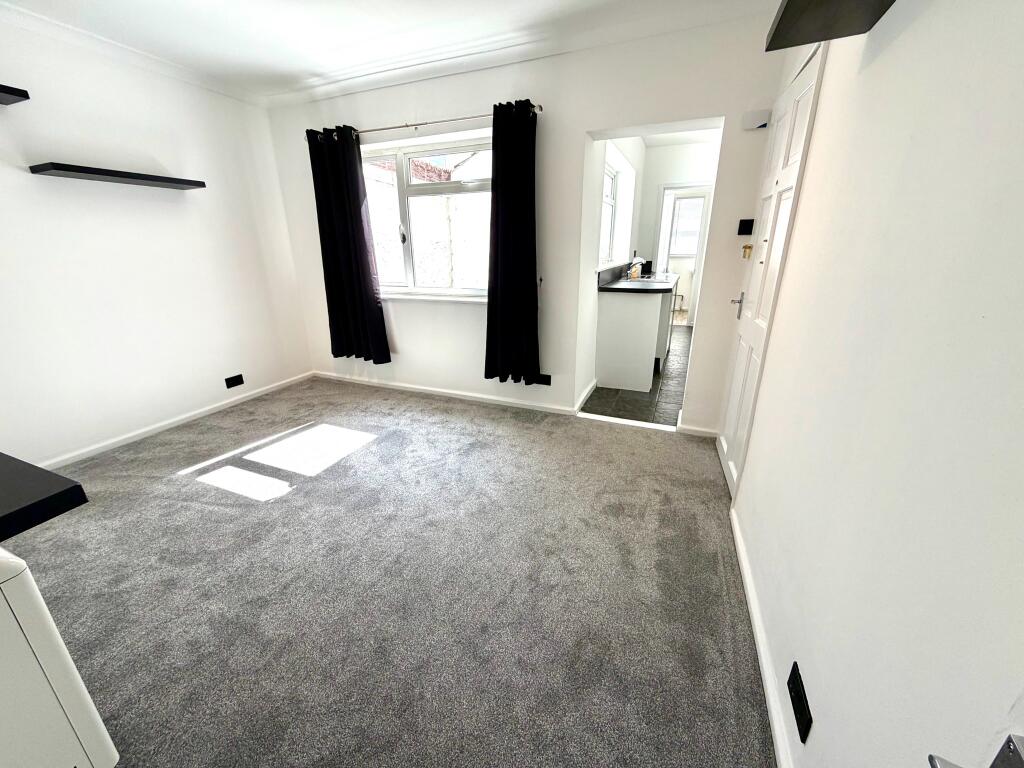 Apartment in Southampton - More