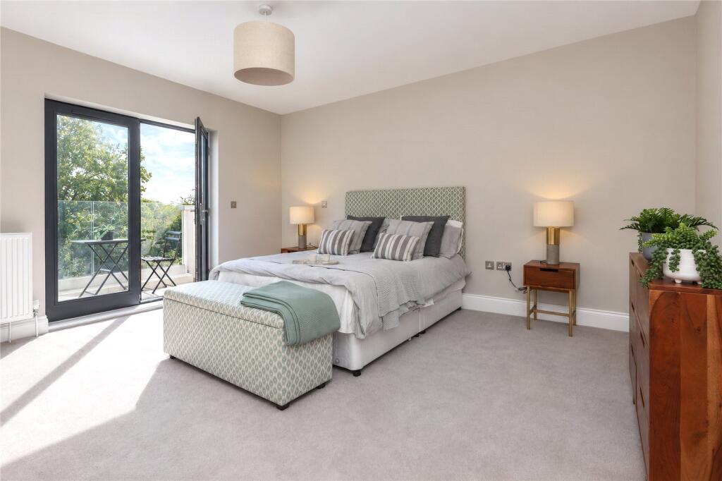House in Stevenage - View 4