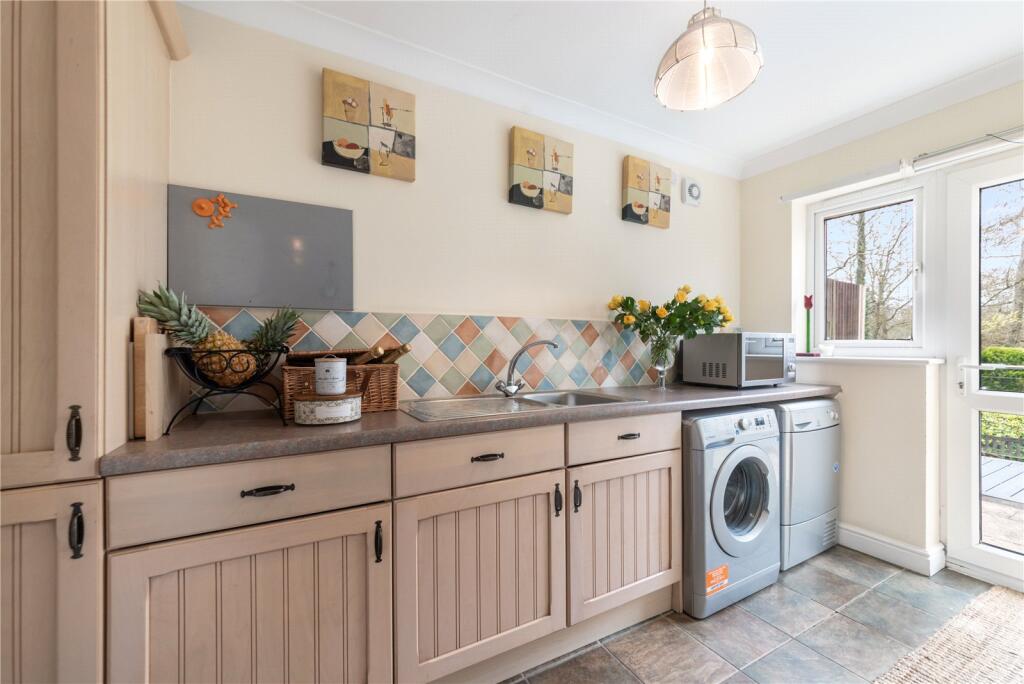 Additional image 13 of Kenneth Vincent Close, Redditch, Worcestershire, B97