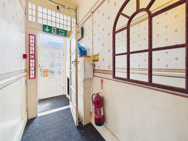 22-24 Knowle Avenue, Blackpool, FY2 9RX photo 2