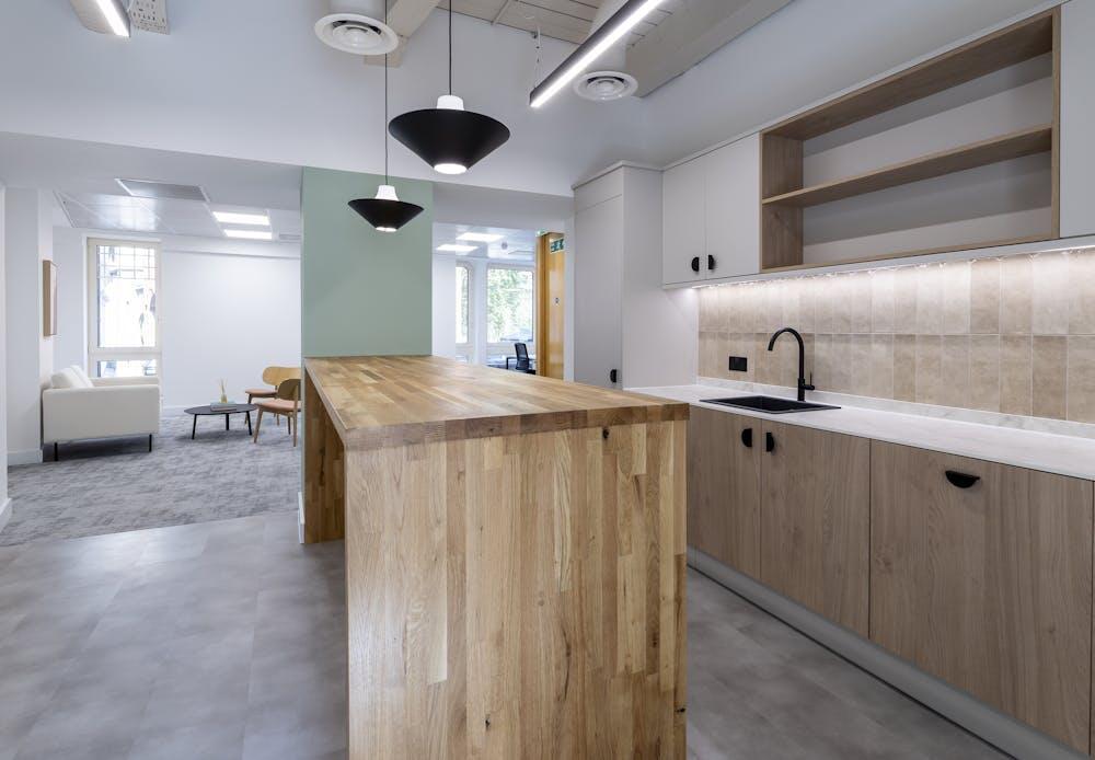 00012f4aa4c73439d1a660a9d31f8bc0t3a scd1georgeyardpeterlandersphotographylarge.jpg