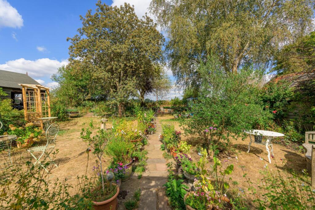 House in Ipswich - View 2