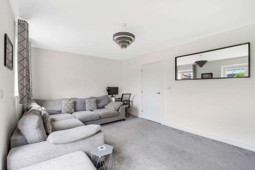 House in Ashfield, Hucknall - View 5