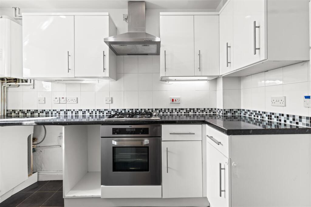 House in Wealden, Hailsham - View 3