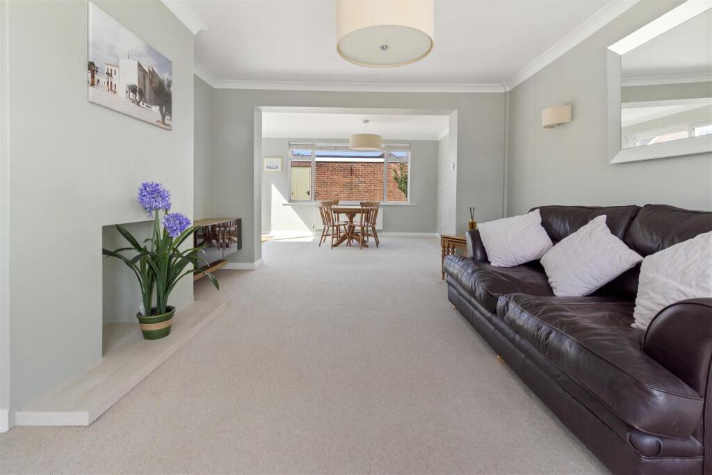 House in Brighton - More