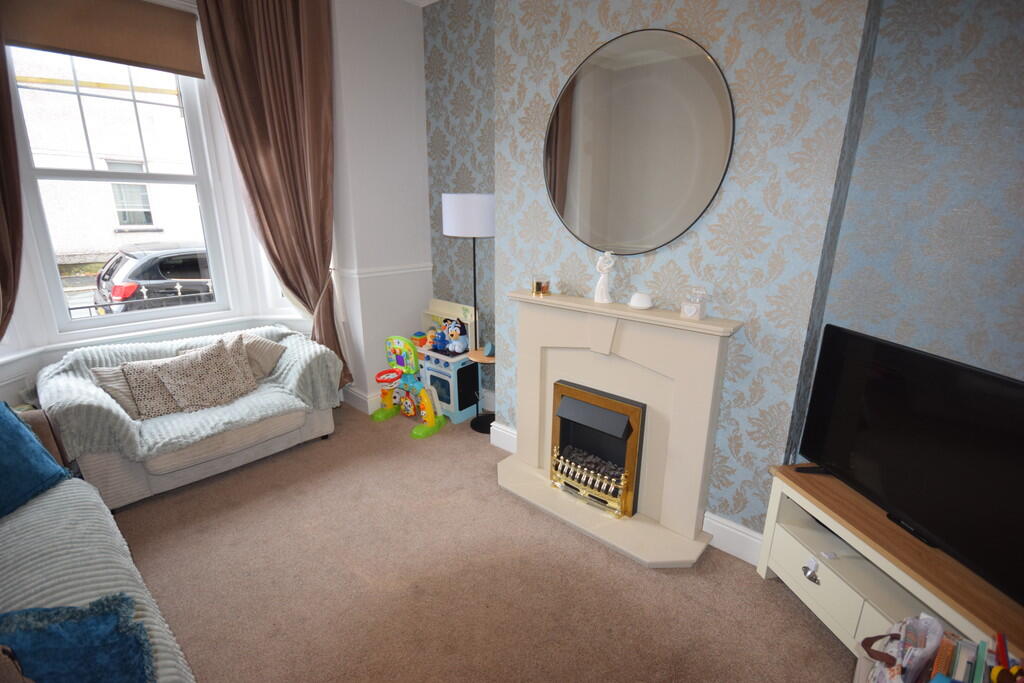 West View Road, Barrow-in-Furness photo 5