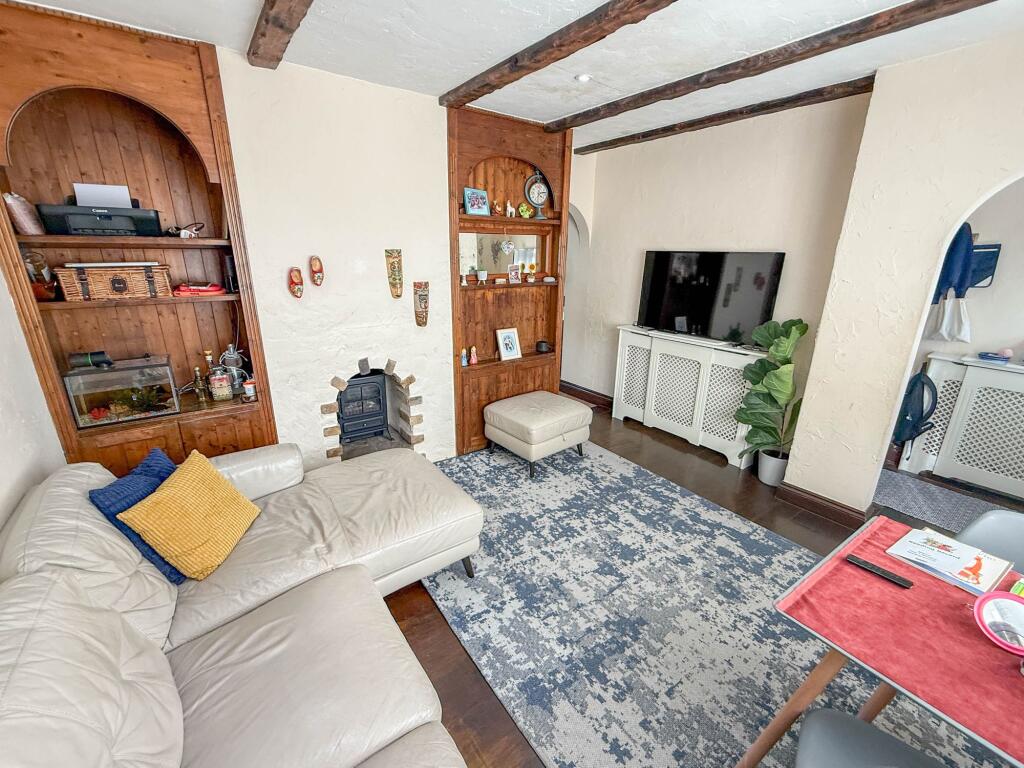 House in Three Rivers, Watford Rural - More