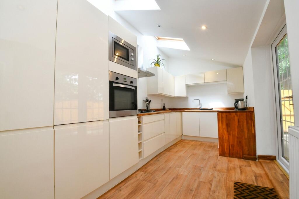 Main image of property: Higher Green Lane, Tyldesley, M29