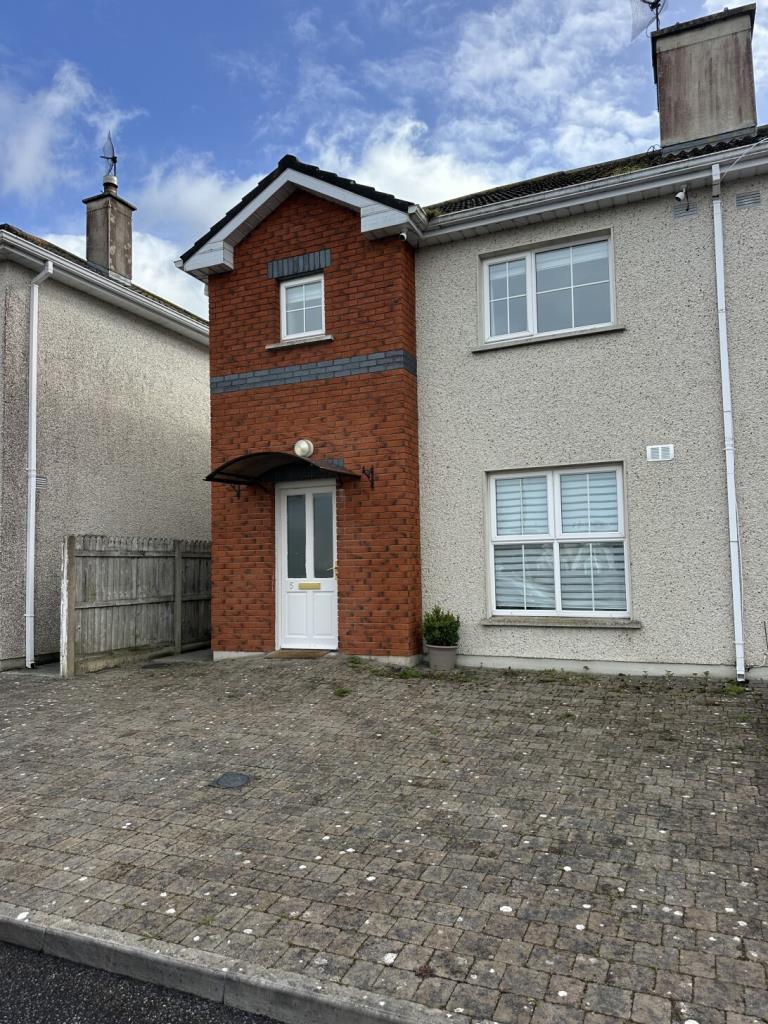 Main image of property: 5 Hillview Way, Gowran Road, Bennettsbridge, Co Kilkenny, R95 P461