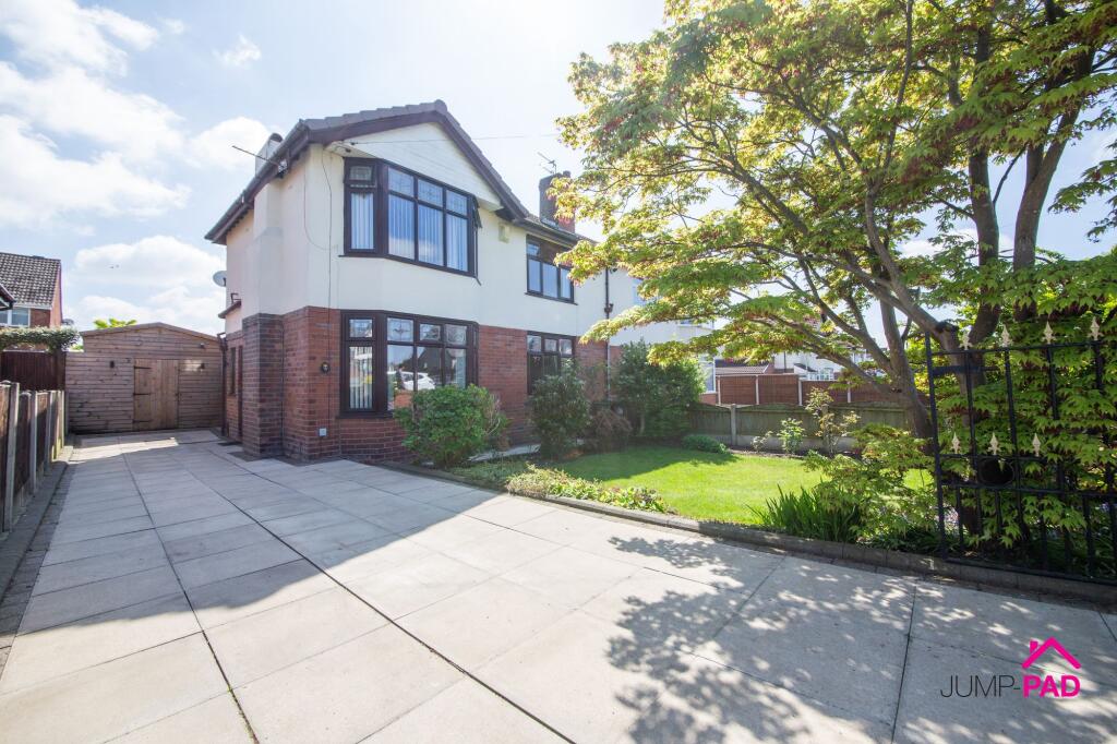 Main image of property: Park Road South, Newton-Le-Willows, WA12