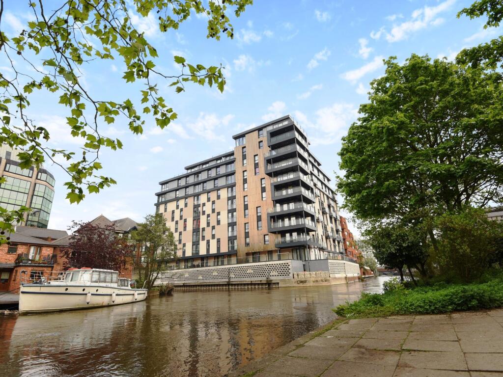 Main image of property: Kennet House, 80 Kings Road, Reading, RG1