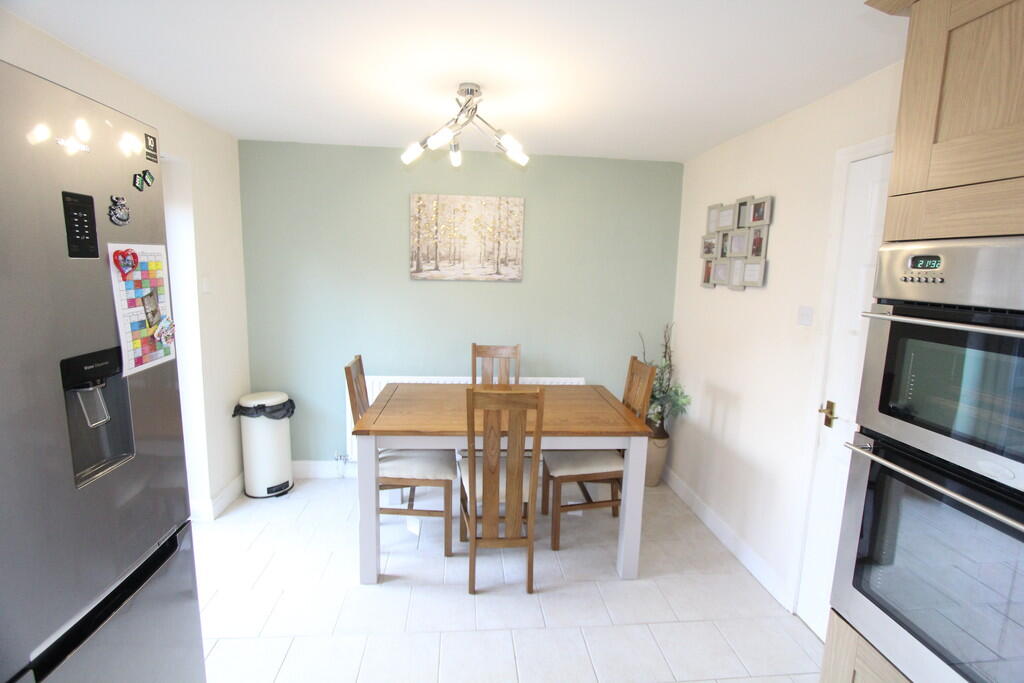 Oak Meadows, Tanyfron photo 3