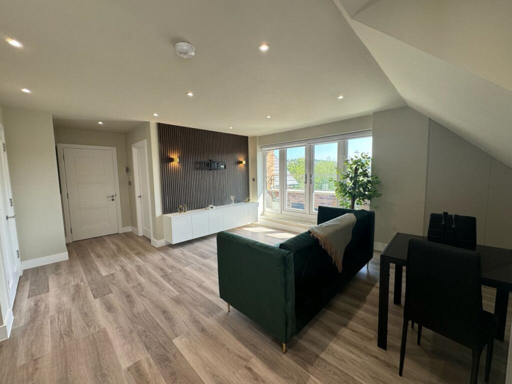 Apartment in Hemel Hempstead - View 4