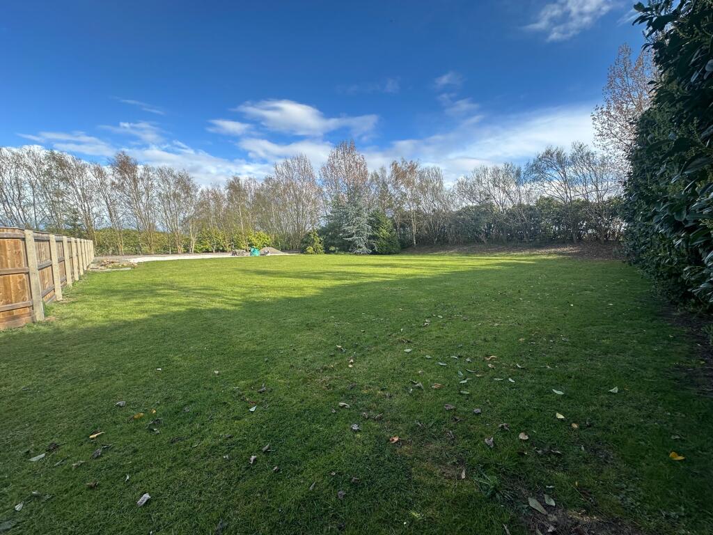 Humberston Road, Tetney, DN36 - View 3