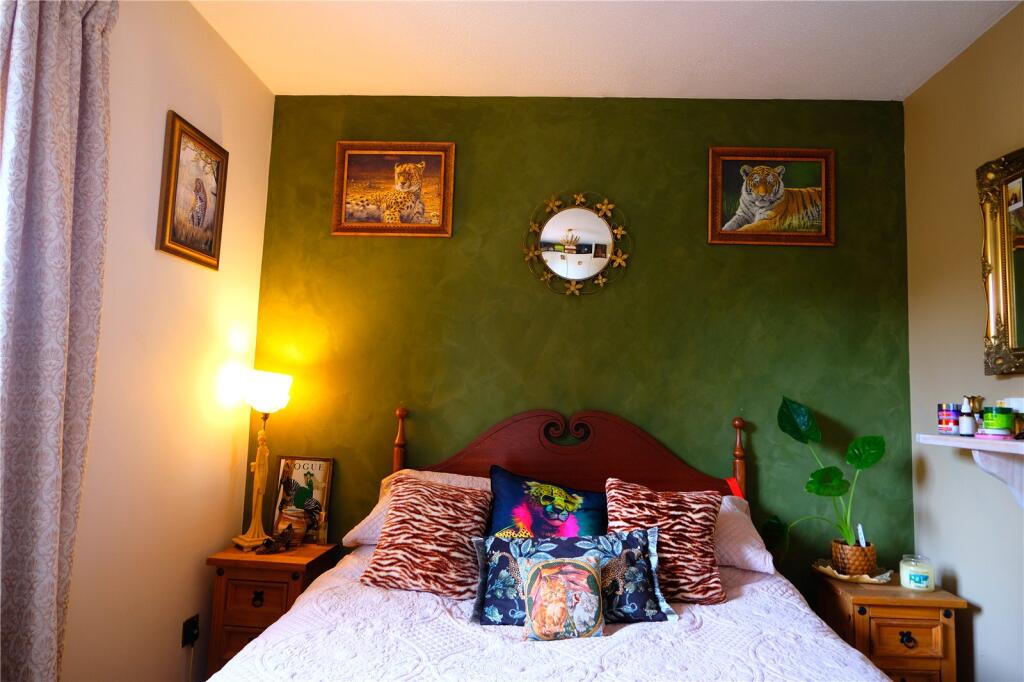 Apartment in Salisbury - View 5