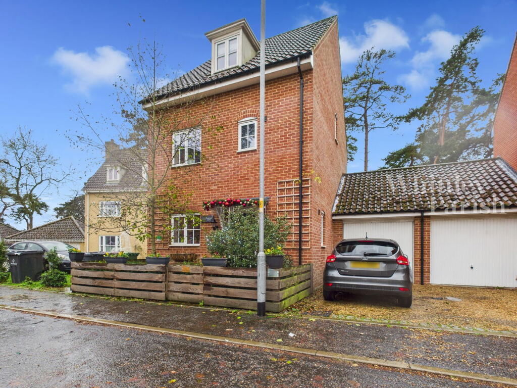 Main image of property: Hastings Close, Thetford, IP24 2ZF