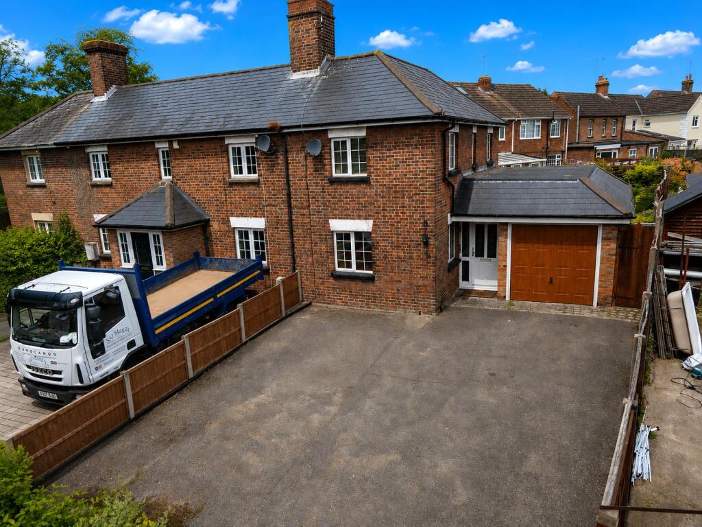 Main image of property: Tavistock Place, Houghton Regis, Bedfordshire, Bedfordshire, LU5
