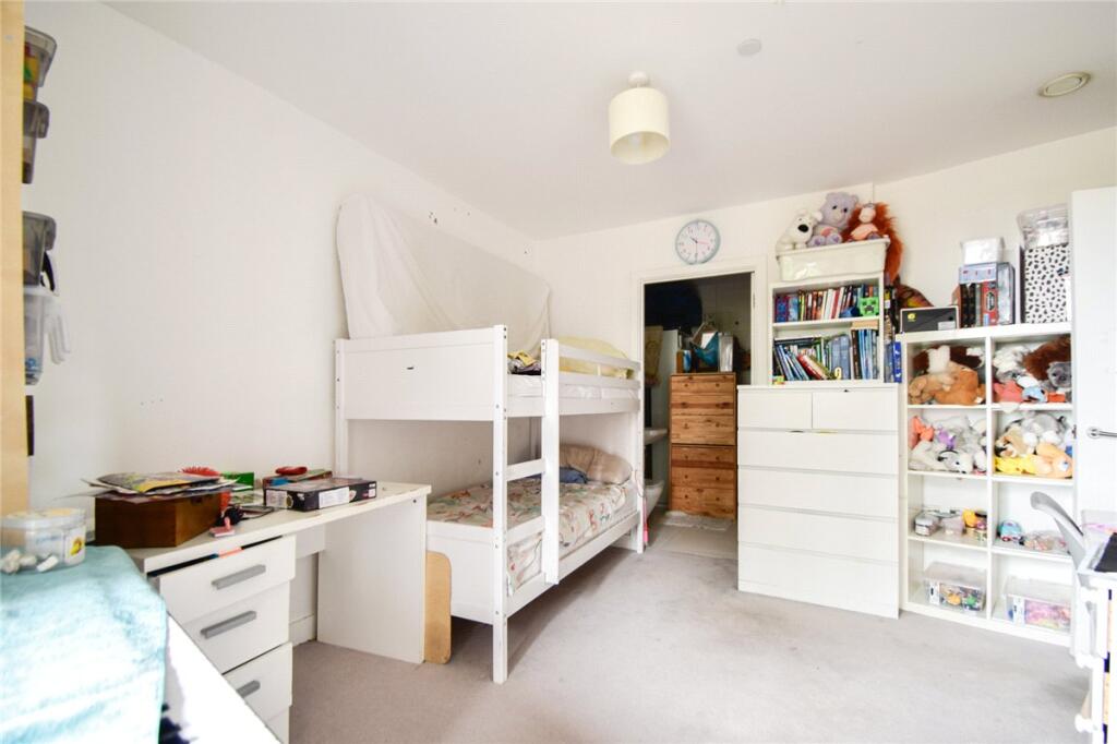 Apartment in Cambridge, Eddington - View 5