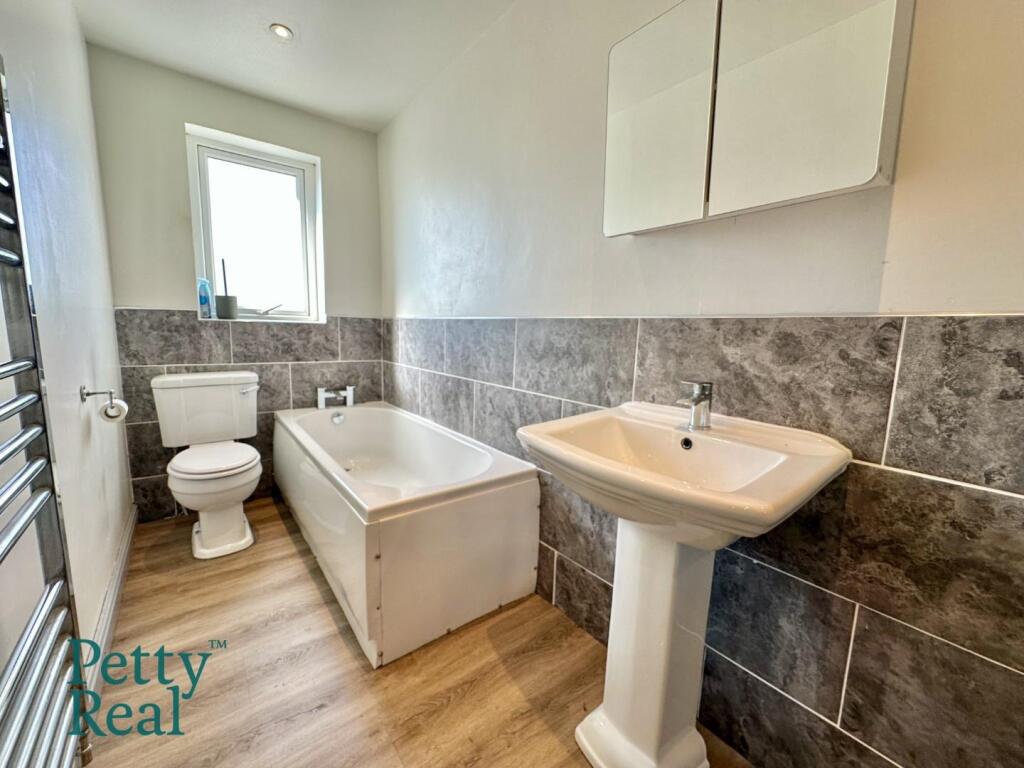 House in Pendle, Lidgett, Colne - View 4