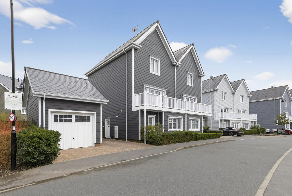 Main image of property: Champlain Street, Reading, RG2