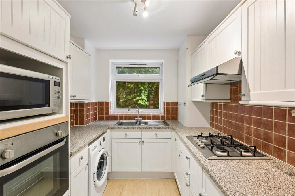 Apartment in London - View 4
