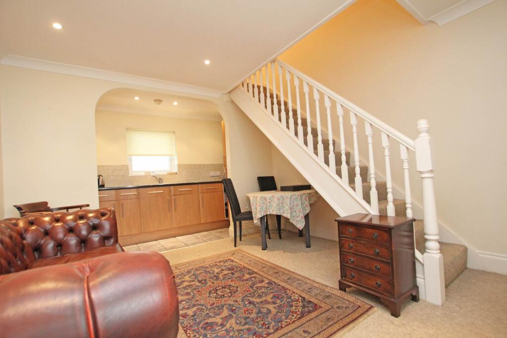 House in Eastbourne, Little Chelsea, Meads - View 4