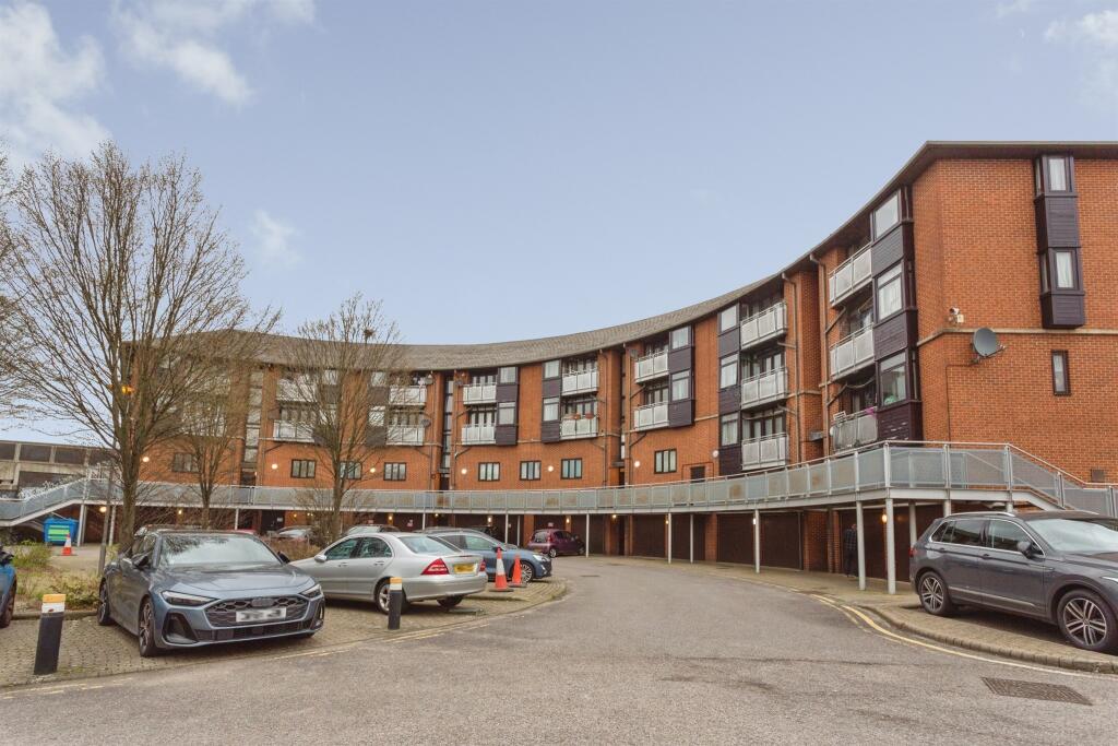 Main image of property: Nash Way, Kenton, HARROW