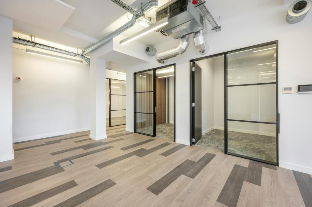 office 8.jpg