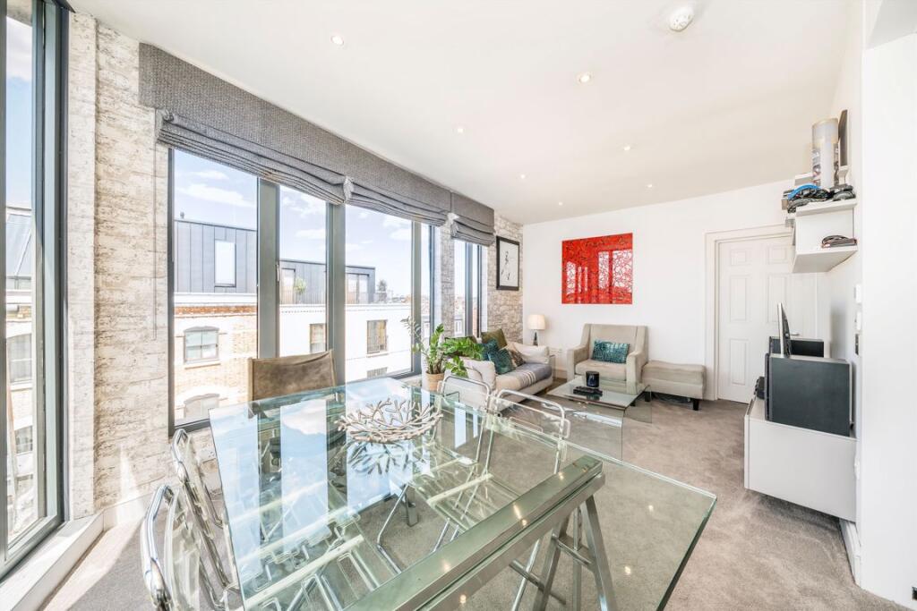 Apartment in London - View 5