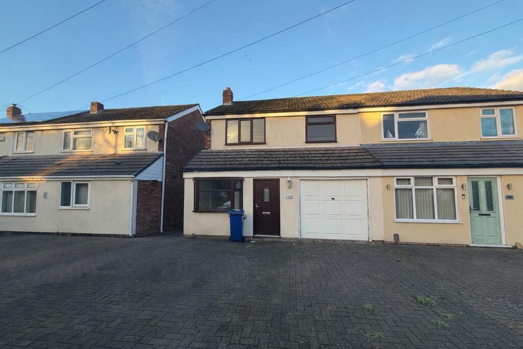 Main image of property: Cannock Road, Burntwood, WS7 1JZ