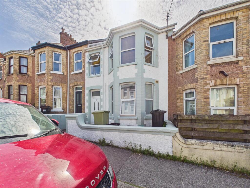 Main image of property: 24b Grosvenor Avenue, Newquay