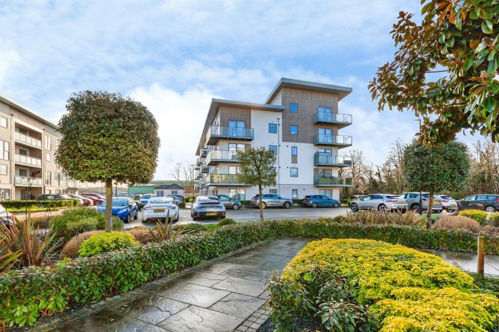 Main image of property: Vicus Way, Maidenhead, Berkshire, SL6