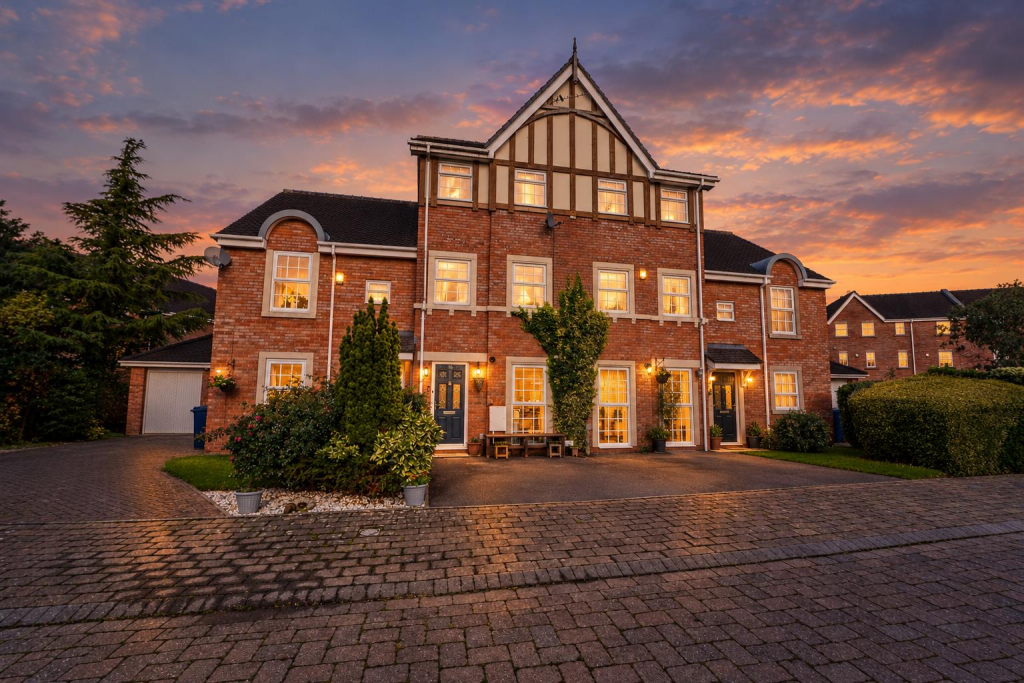 Main image of property: Holland House Court, Walton-Le-Dale, Preston