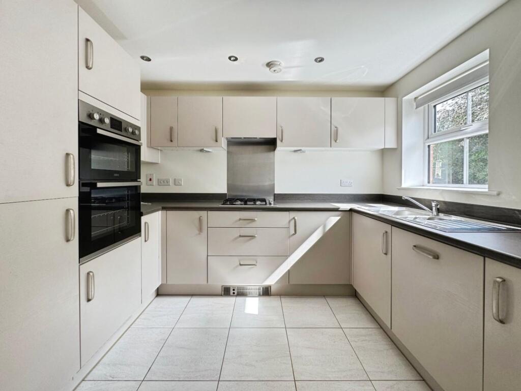 Bremridge Close, Barford photo 3