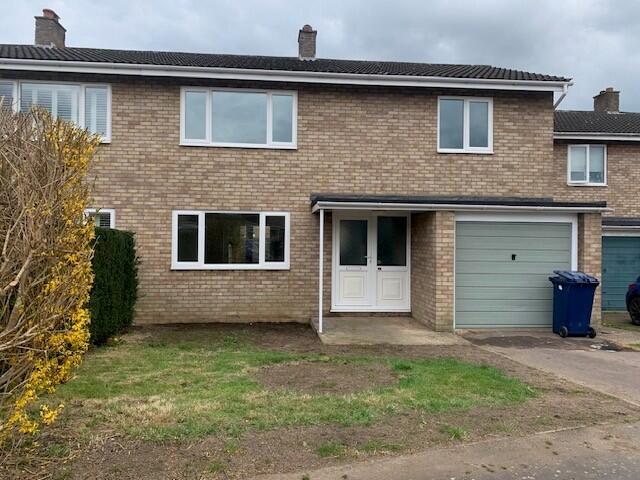 Main image of property: 35Elizabeth Way, Gamlingay, SG19 3NH