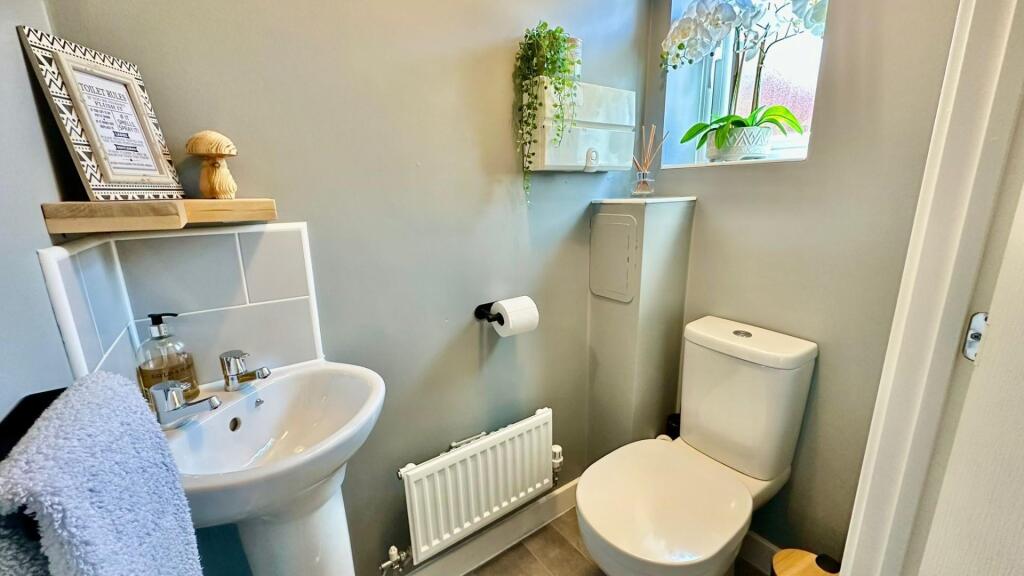 House in North Kesteven, Witham St. Hughs - More