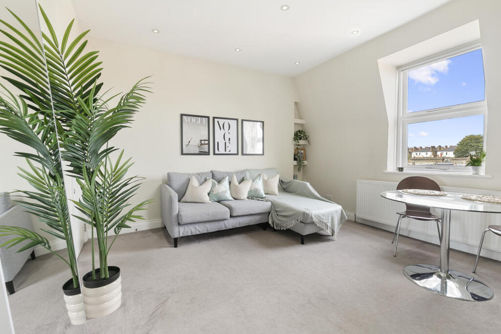 Main image of property: Fulham Park Gardens, London
