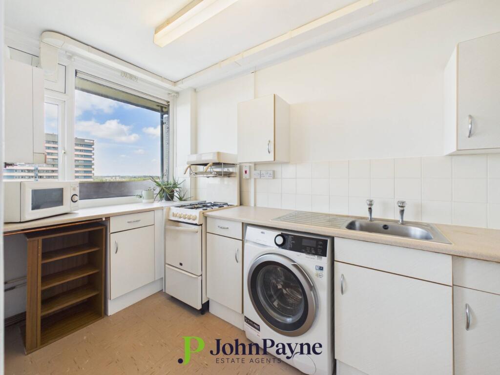 Apartment in Coventry, Bishopsgate Green, Hillfields - View 3