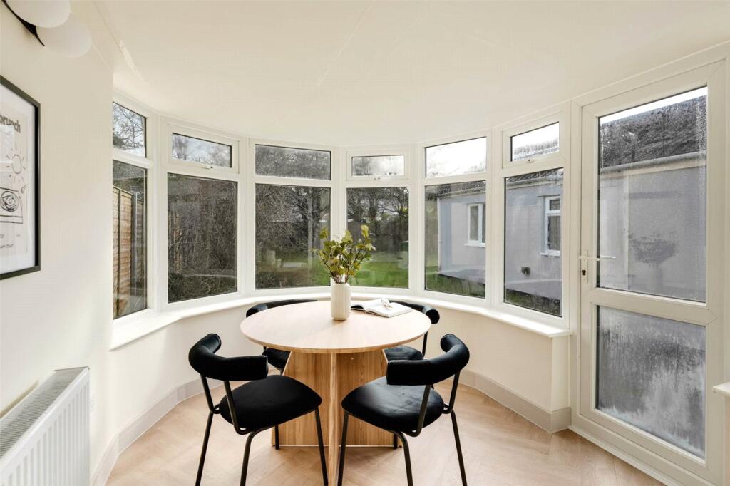 House in Bristol, Northville - View 5