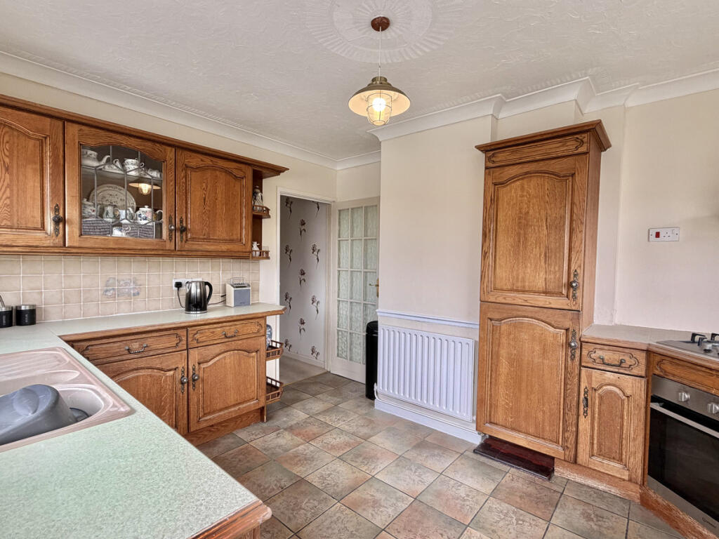 Allens Road, Upton, BH16 photo 4