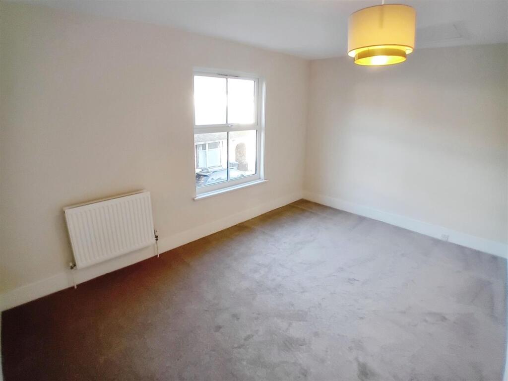 House in Warwick, Royal Leamington Spa - More