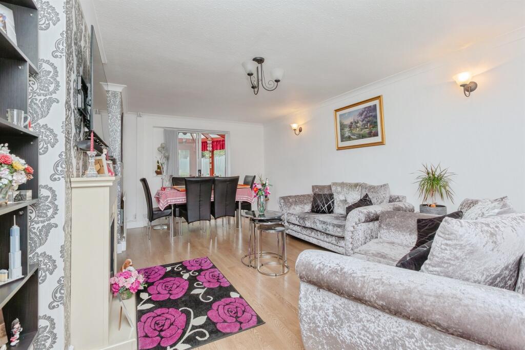 Cherry Orchard Estate, Higham-On-The-Hill, Nuneaton photo 4