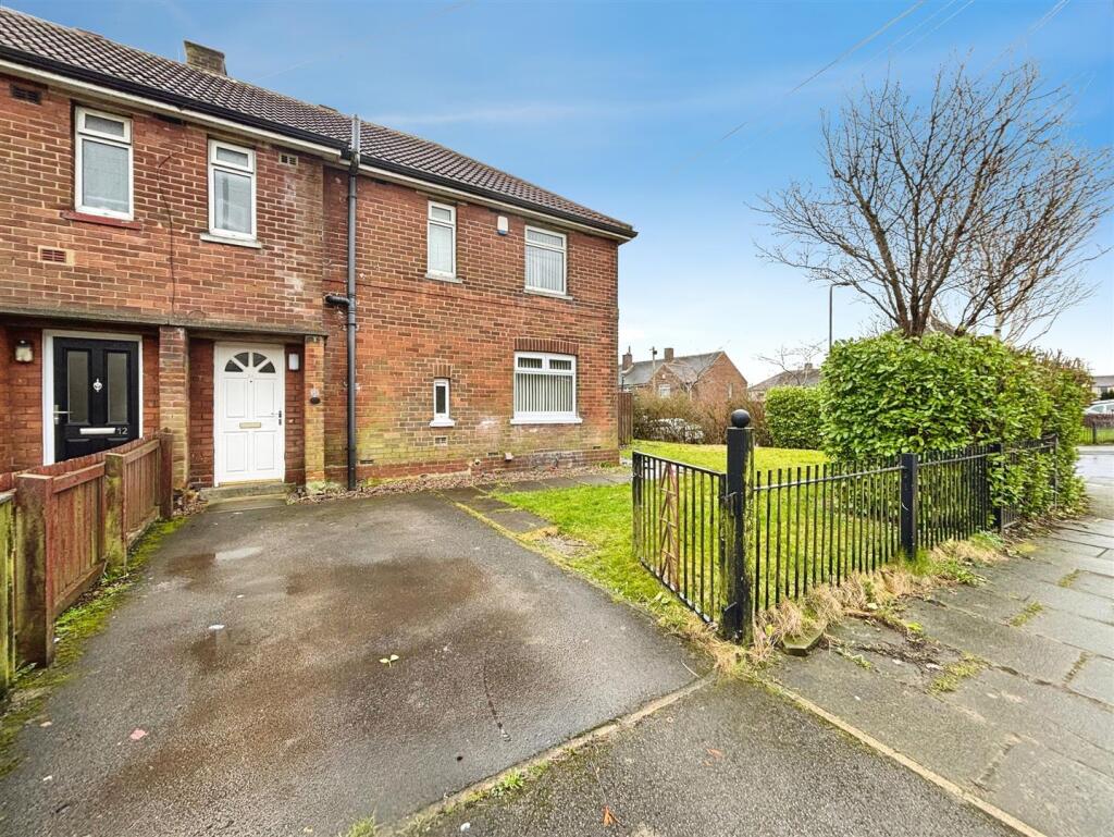 Main image of property: Calderstone Avenue, Bradford, BD6 2AT