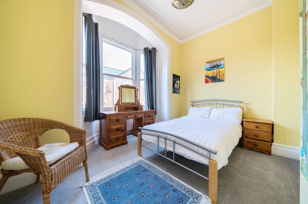 House in Southampton - View 5