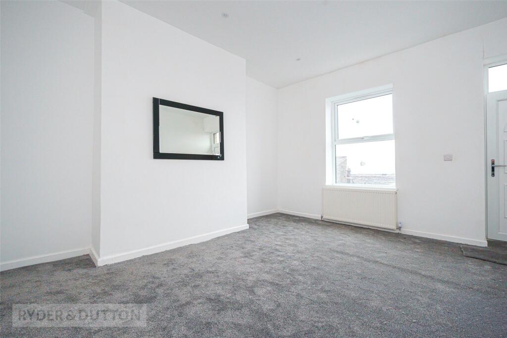 House in Huddersfield - View 2